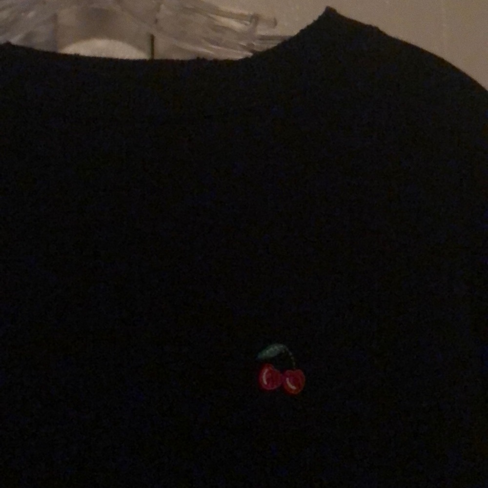 Cropped cherry sweater - Picture 2 of 2